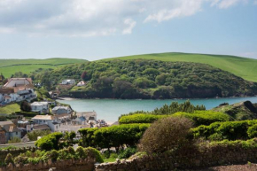 Apartment 4, Carswell Cove